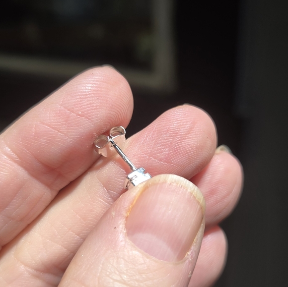 Citrine 1k sterling emerald cut stud earrings - Picture 6 of 7